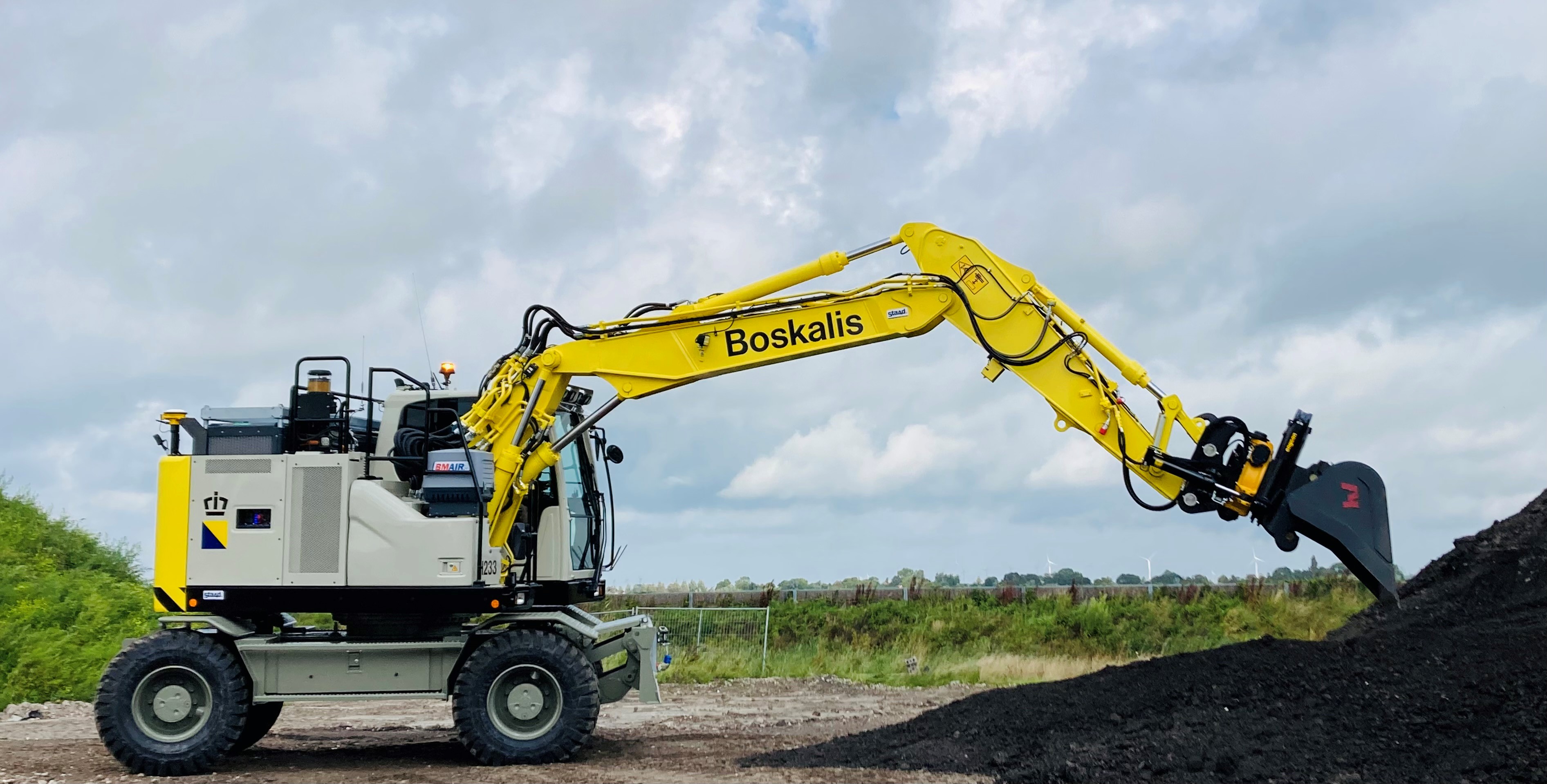 Elektrische Mobiele Graafmachine Op De N241